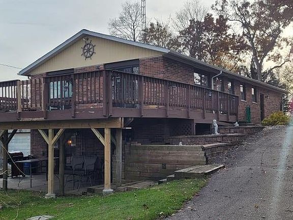 4th image of 3095 School Lake Dr