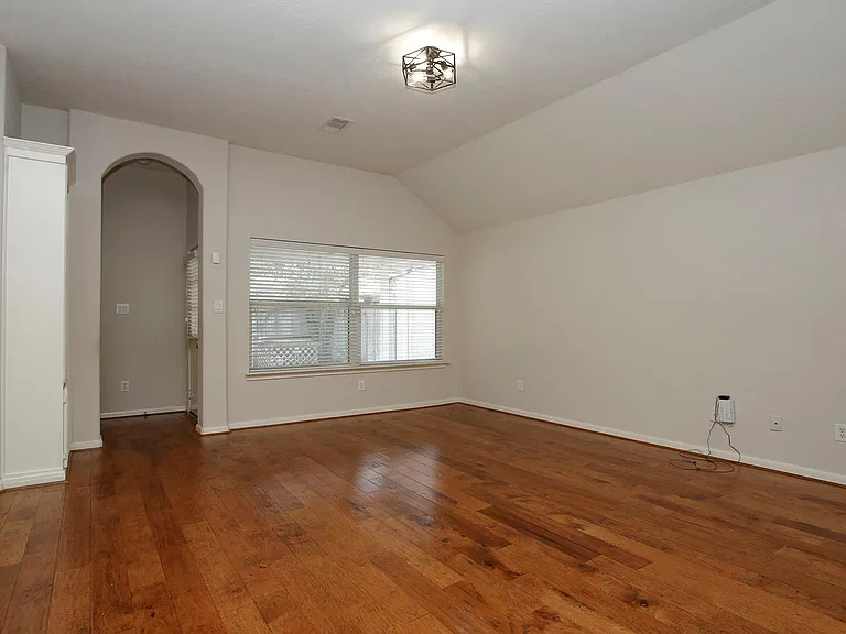 15938 Cottage Ivy Cir — Photo 7