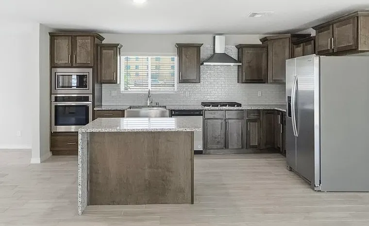565 Gallagher St — Photo 13