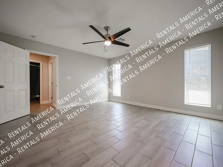 2902 W Straford Dr — Photo 26