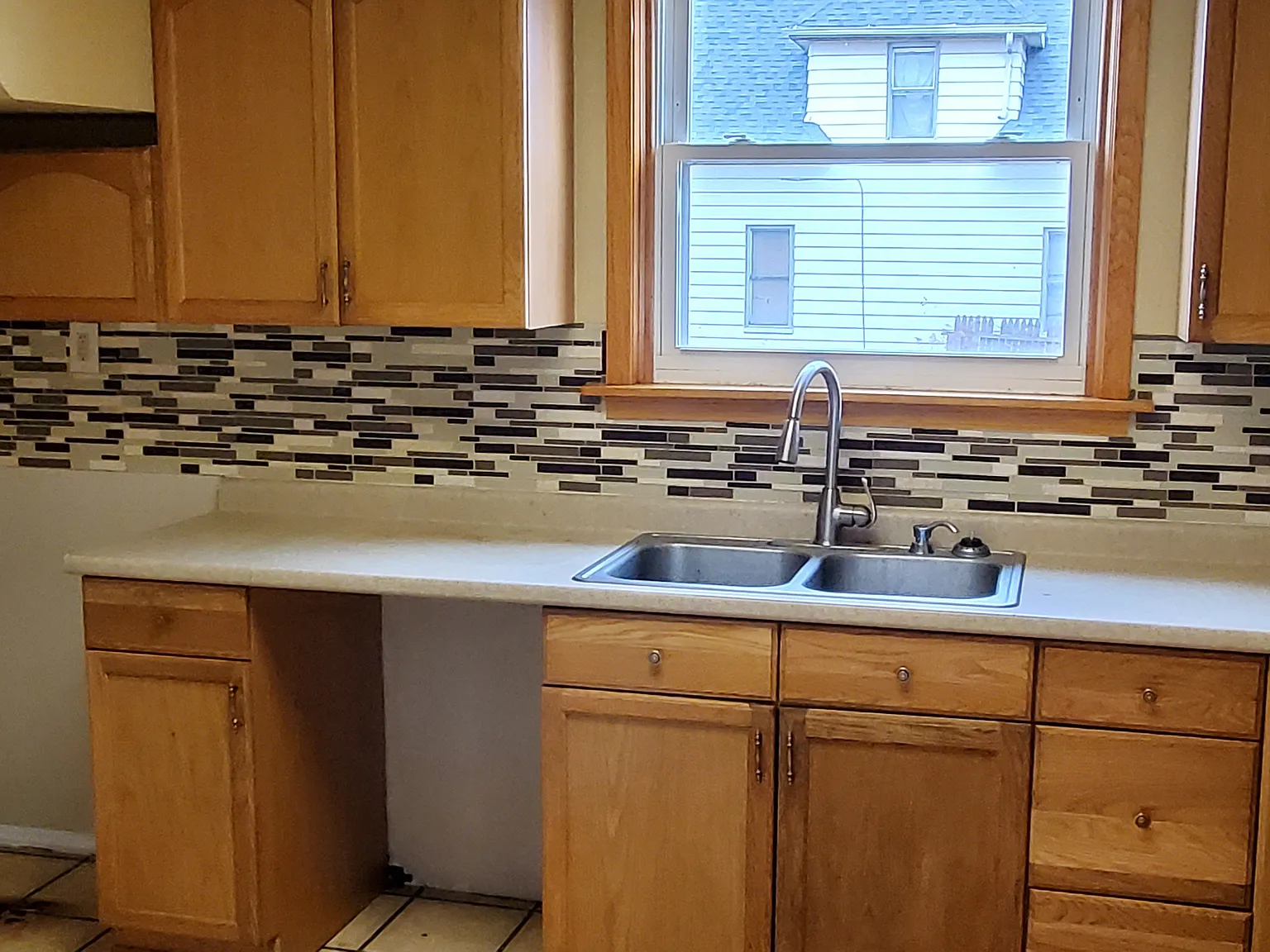 3 bed, 1338 sqft, $1,095 — Photo 1