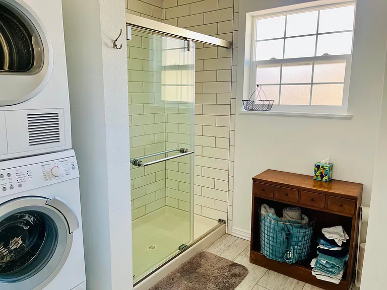 2808 N Gaylord St — Photo 13