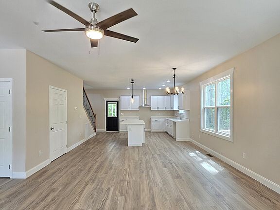 3rd image of 67 Buice Ln