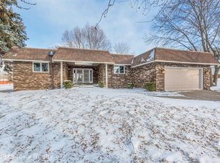 806 SE Manor Dr, Waukee, IA 50263