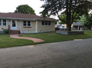 83 Chatterton Ave, Somerset, MA 02726