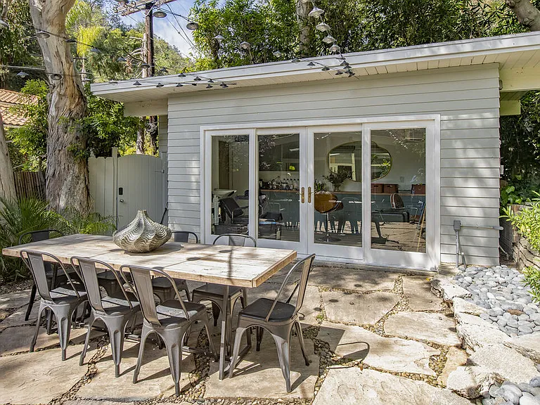 10003 Westwanda Dr — Photo 36