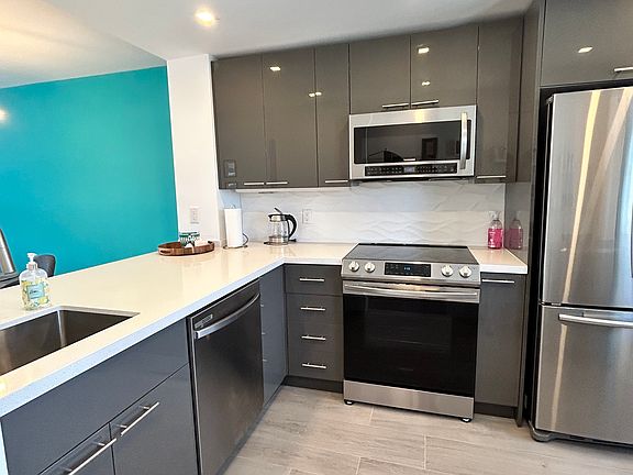 2nd image of 3221 NE 8th St APT 301F