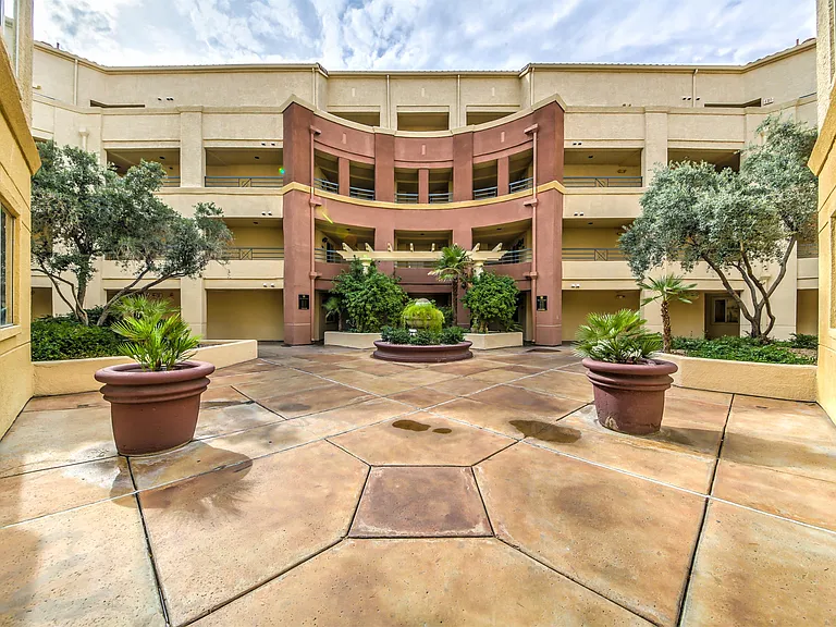 210 E Flamingo Rd #330 — Photo 29