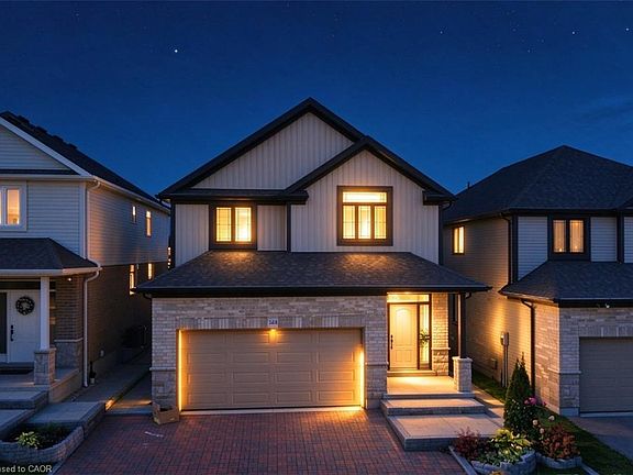 2nd image of 348 Chokecherry Cres