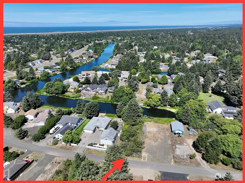 1st image of 653 Skamokawa Court SE