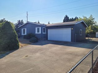 1006 Idle Ct, Grants Pass, OR 97527