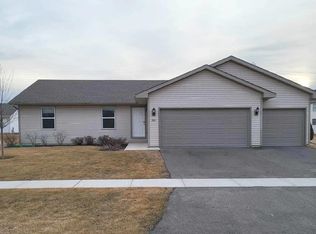 903 Fuller Ln, Belvidere, IL 61008