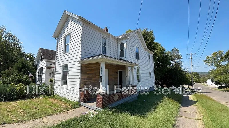 4 bed, 2.0 bath, 1472 sqft, $1,225 — Photo 1