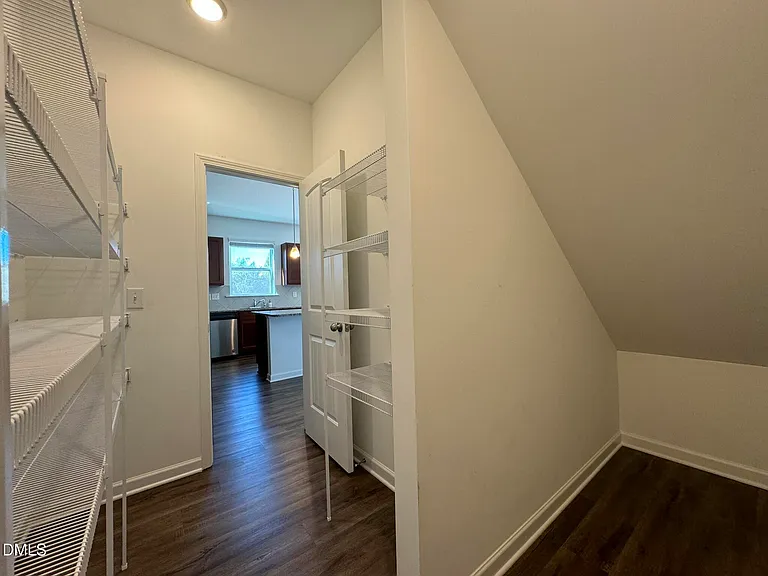 913 Briar Gate Dr — Photo 14