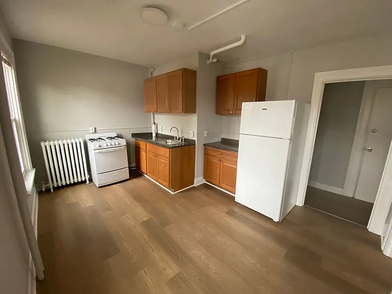 111 Broad St — Photo 5