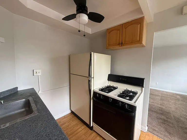 2027 Warrensville Center Rd #2 — Photo 7