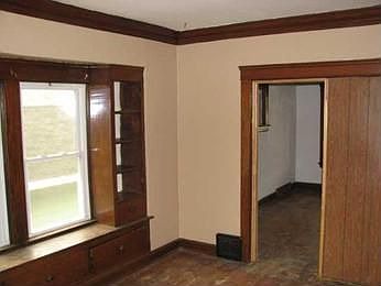 3rd image of 8105 Dorver Ave