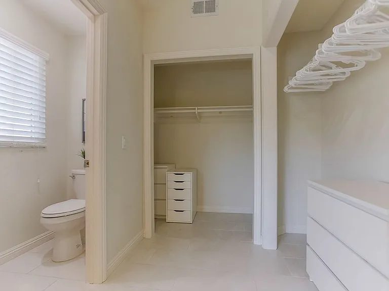 10730 Carillon Ct — Photo 48