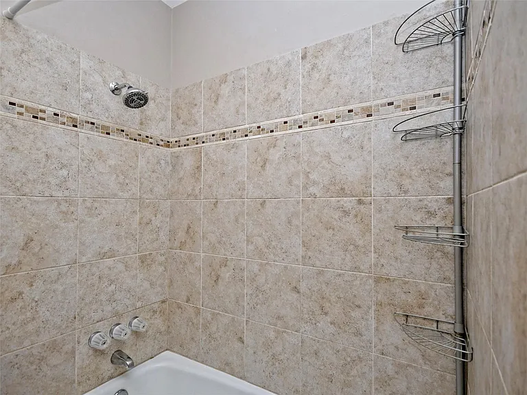 100 Lido Cir #G2 — Photo 20
