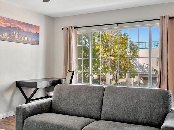 5th image of 932 Wilcox Ave #5