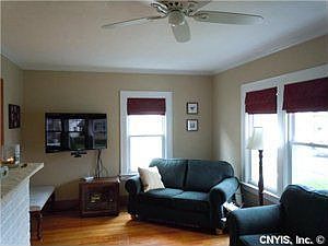 4th image of 225 Mosley Dr