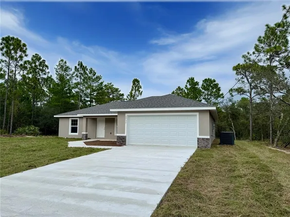 6735 N Waterman Dr, Citrus Springs, FL 34433