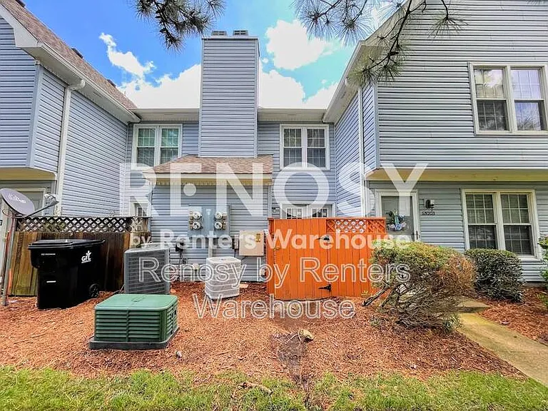 5310 Lake Victoria Arch — Photo 30