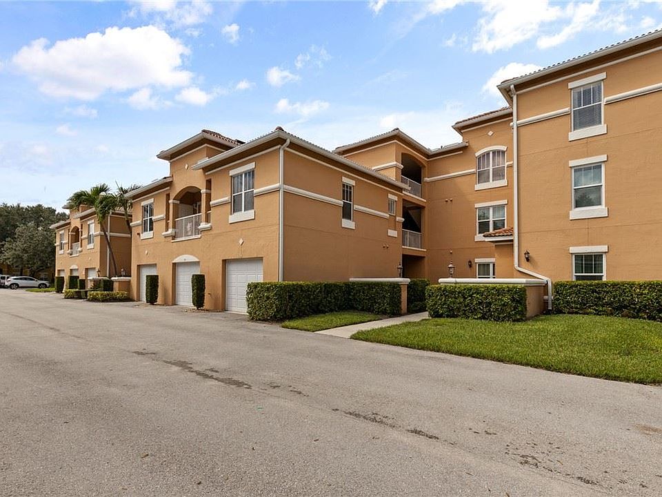 1st image of 5020 Fairways Cir APT J204