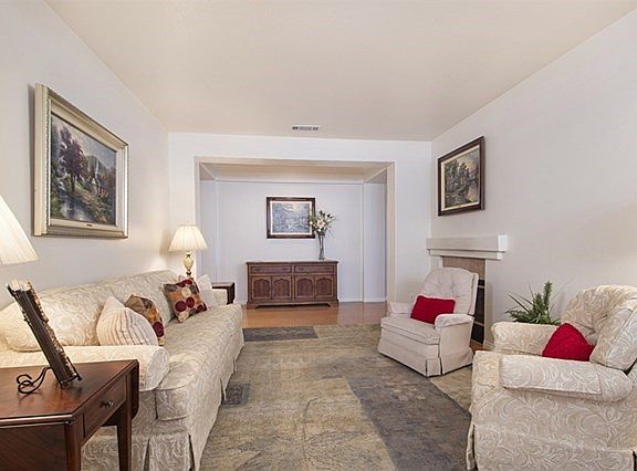 5th image of 921 Glendora Dr