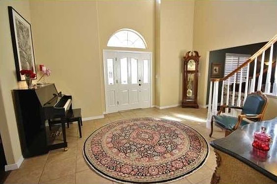 2nd image of 425 Kingswood Dr