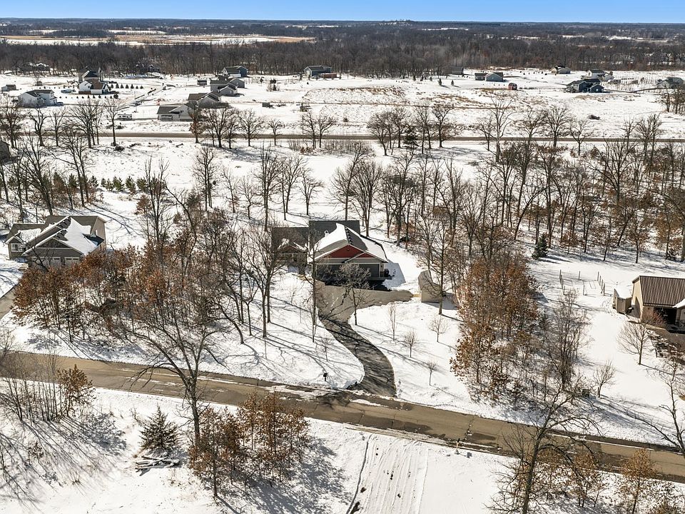 29075 151st St NW, Zimmerman, MN 55398 | Zillow
