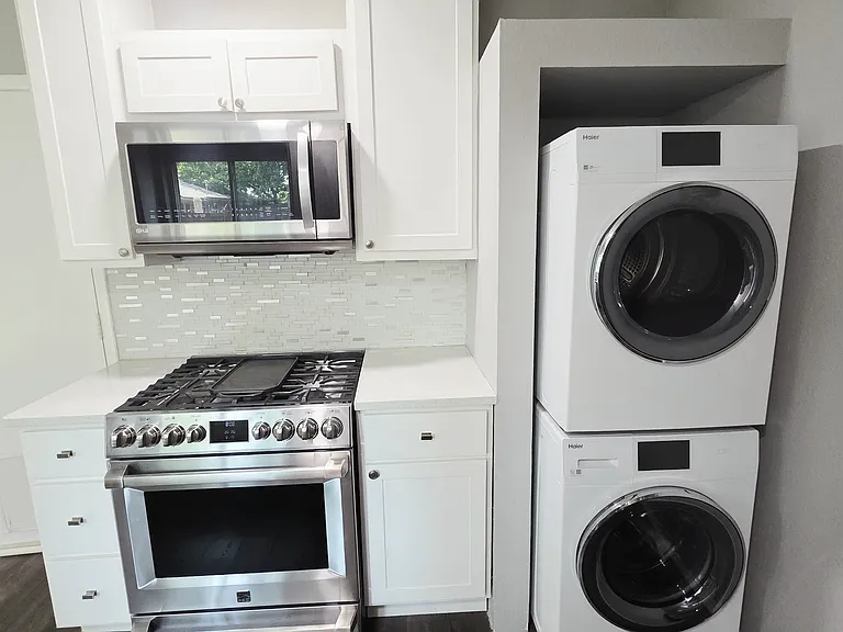 305 Dublin Dr — Photo 8