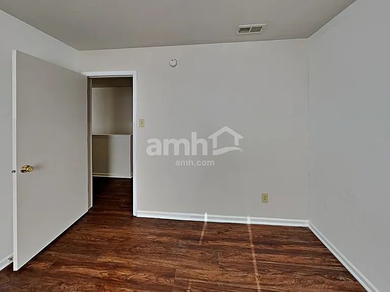 8459 Wanda Lake Dr — Photo 15
