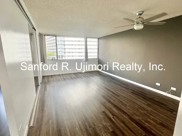 1121 Ala Napunani St APT 201, Honolulu, HI 96818