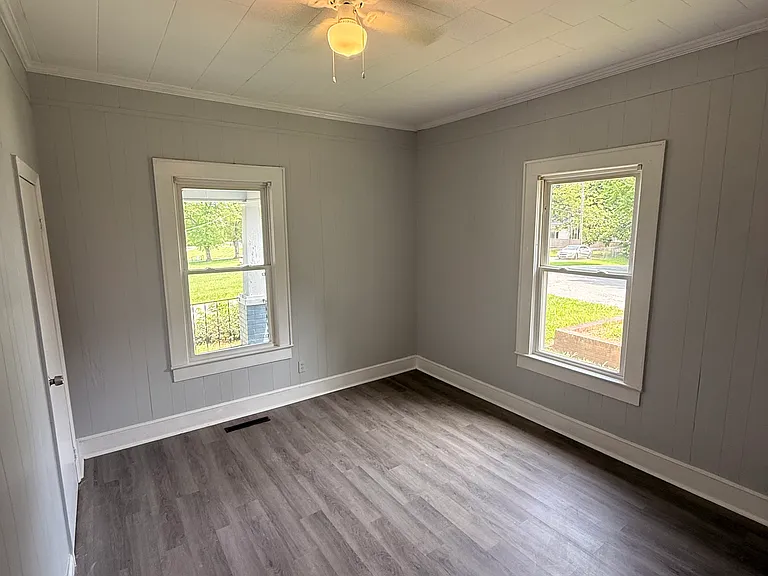 518 Lakeside Ave — Photo 21