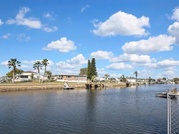 12527 1st Isle, Hudson, FL 34667