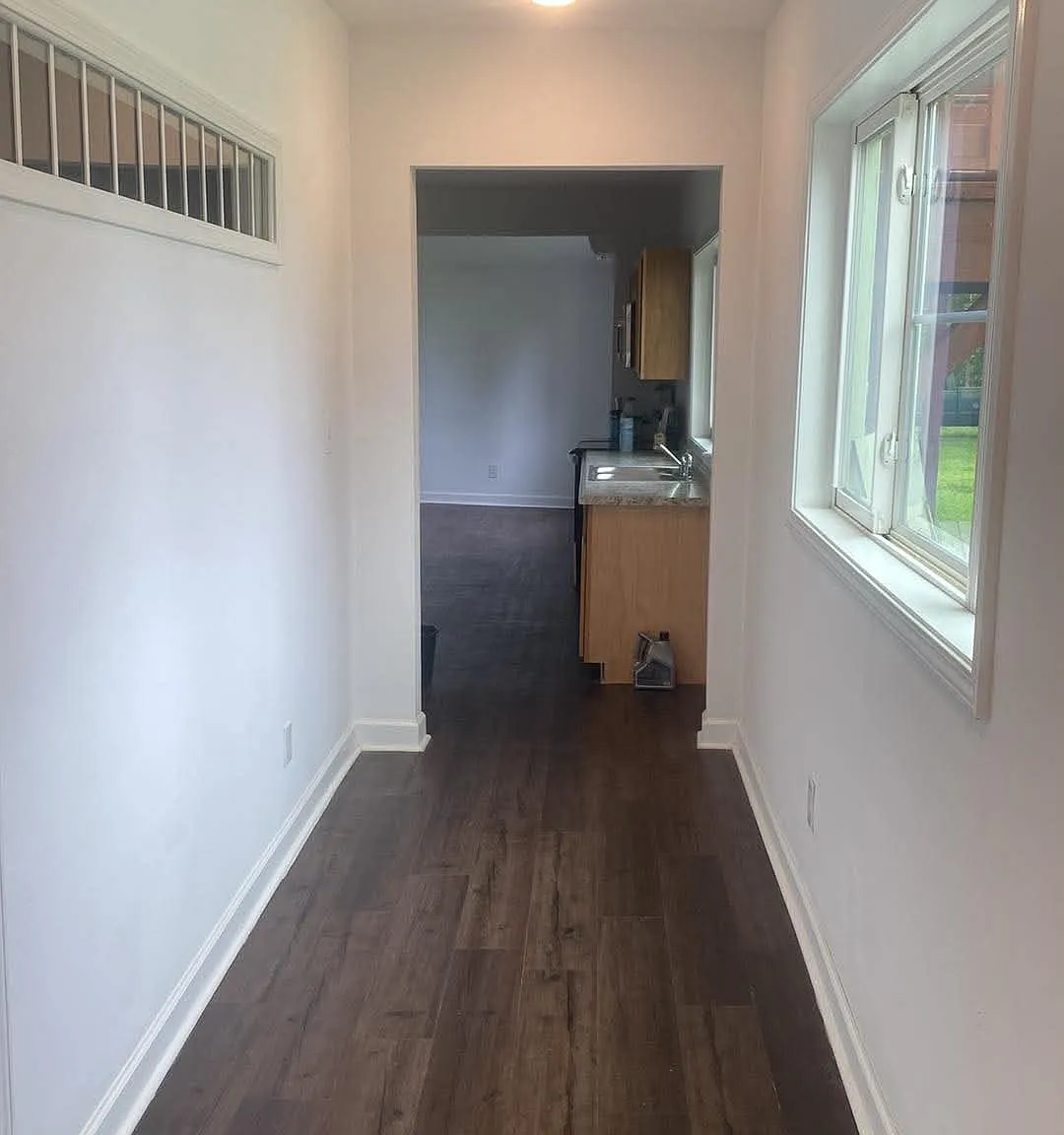 3 bed, 1000 sqft, $1,500 — Photo 3