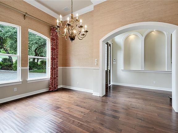 5th image of 4633 Far West Blvd APT 3