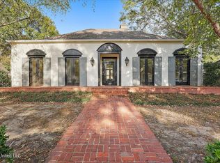 5362 Carolwood Dr, Jackson, MS 39211