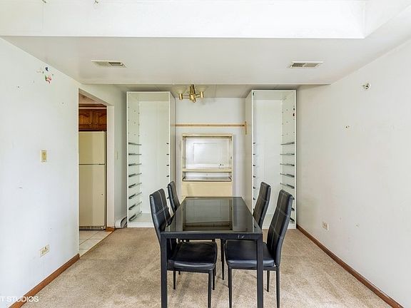 4th image of 9201 S Kenton Ave #2-B