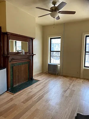 Rented by Farran & Associates | media 31