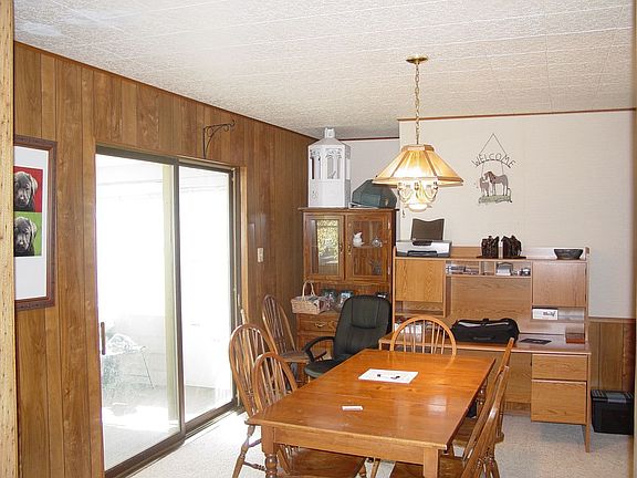 Separate Dining area w/sliding door to sun porch!