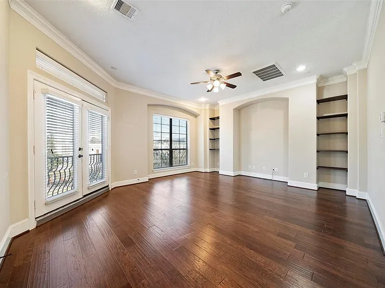 835 Garden Oaks Trce — Photo 8