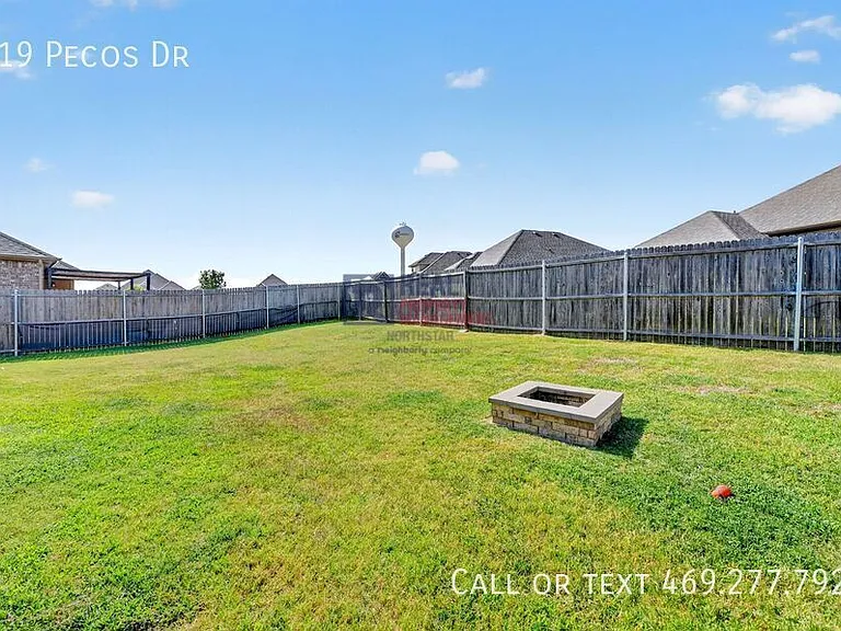 319 Pecos Dr — Photo 36