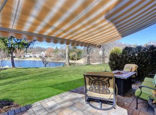 90 Erik Dr, East Setauket, NY 11733