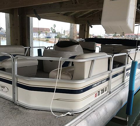 4th image of 1381 Harbor Island Dr