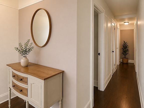 3rd image of 517 E Olive Ave