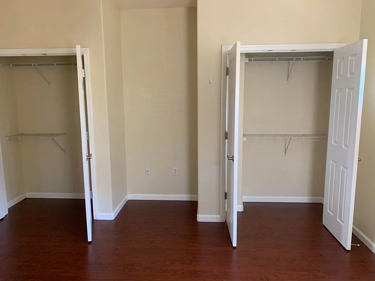 3 bed, 1388 sqft, $2,300 — Photo 3