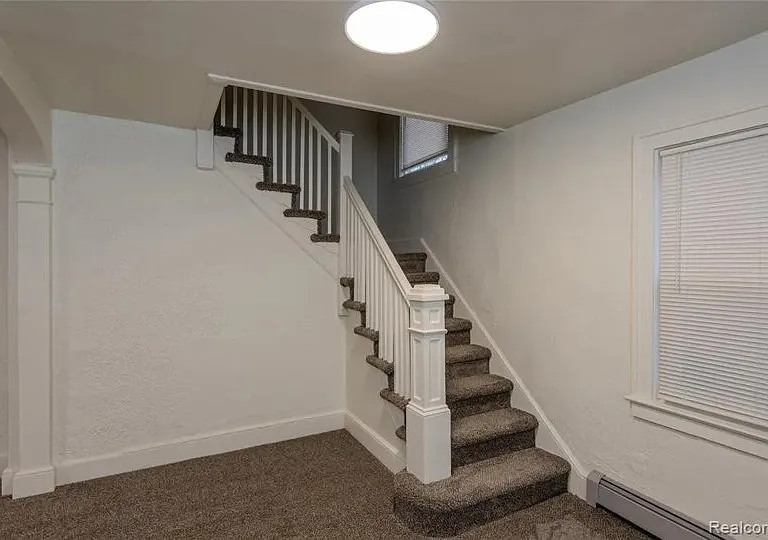 751 Dupont St — Photo 9