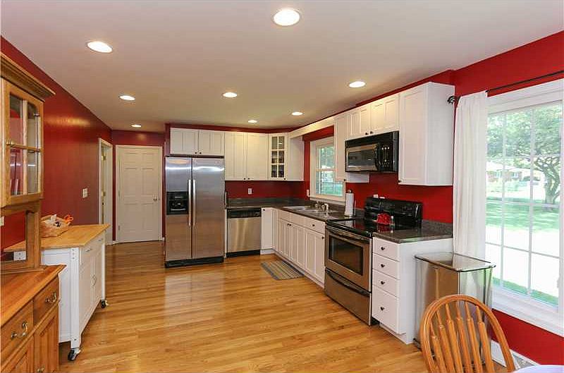 1st image of 8344 Palmetto Ln